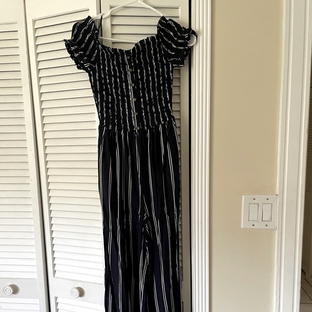 NWT-Sexy off shoulder short sleeve romper jumpsuit